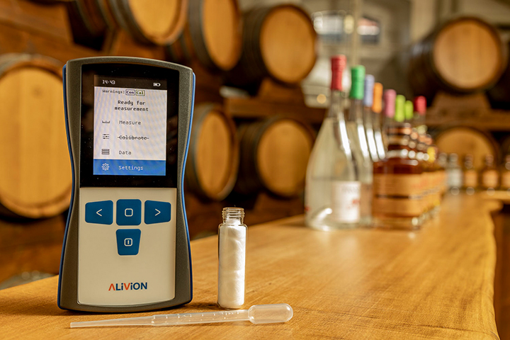 MÁY KIỂM TRA NHANH METHANOL ALIVION SPARK M-20